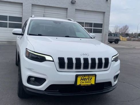 Used 2021 Jeep Cherokee Latitude Lux w/ Comfort/Convenience Group image 4