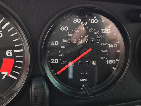 Used 1987 Porsche 911 Carrera image 96