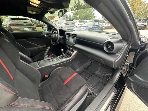 Used 2024 Subaru BRZ Limited RWD image 9