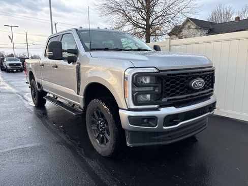 Used 2023 Ford F250 XL w/ STX Appearance Package image 2