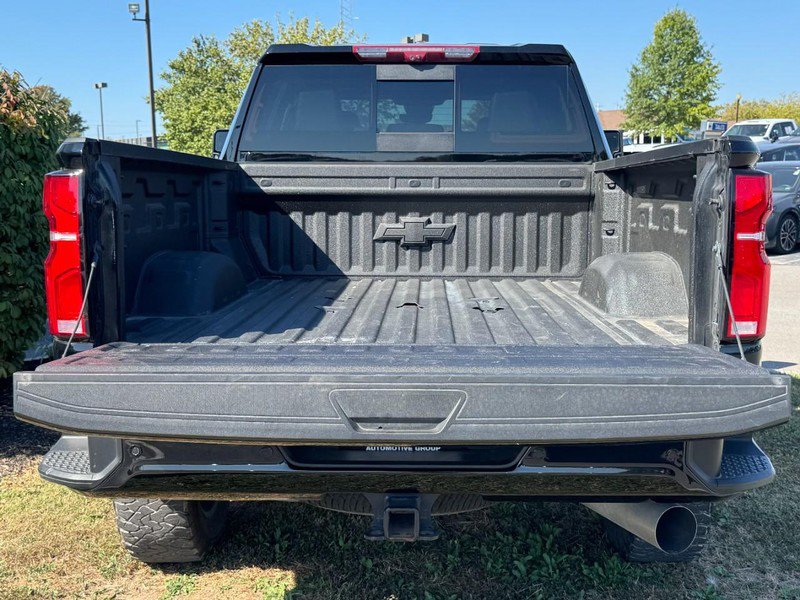 Used 2025 Chevrolet Silverado 2500 LTZ w/ LTZ Plus Package AWD/4WD image 5