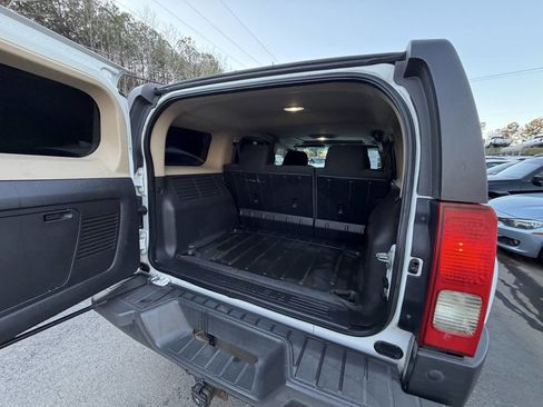 Used 2006 HUMMER H3 image 8