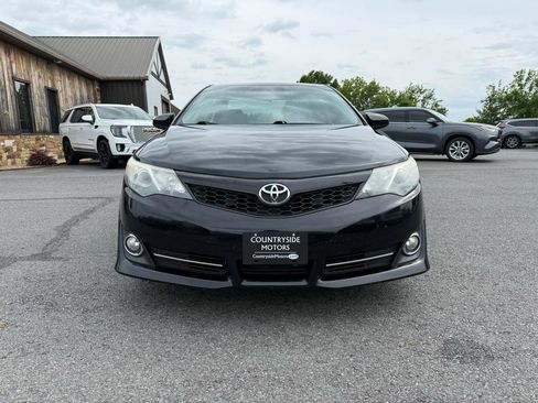 Used 2014 Toyota Camry SE FWD image 9