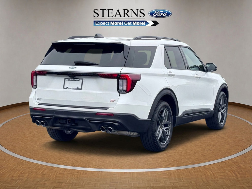 Used 2026 Ford Explorer ST AWD/4WD image 14