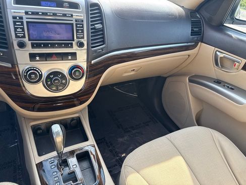 Used 2010 Hyundai Santa Fe GLS FWD image 14