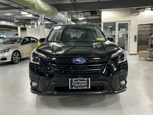 Used 2022 Subaru Forester Premium image 6
