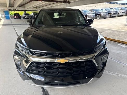 Used 2025 Chevrolet Blazer LT FWD image 18