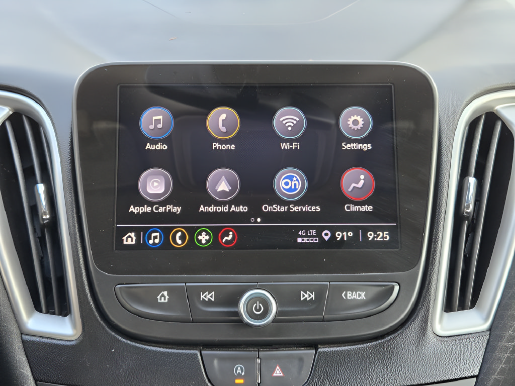 Used 2024 Chevrolet Malibu LT FWD image 15
