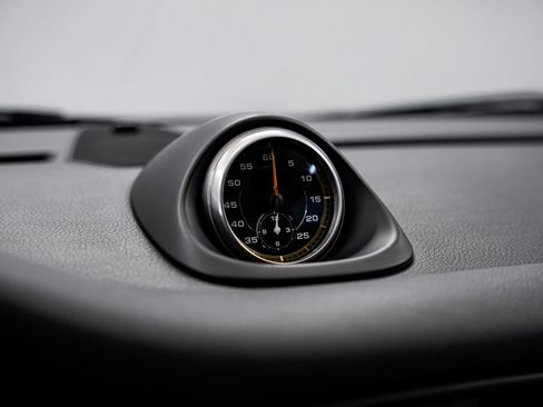 Used 2010 Porsche 911 GT3 RWD image 12