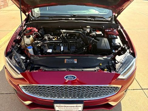 Used 2019 Ford Fusion Titanium image 27