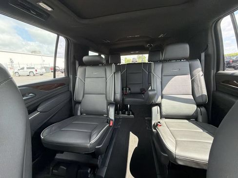 Certified 2021 Cadillac Escalade ESV Premium Luxury AWD/4WD image 32