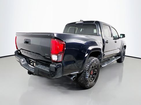 Used 2022 Toyota Tacoma SR5 w/ Technology Package RWD image 4