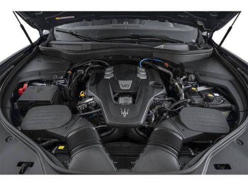 Used 2024 Maserati Levante GT Ultima AWD/4WD image 12
