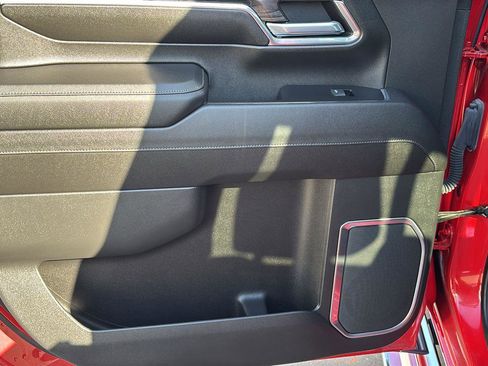 Certified 2024 Chevrolet Silverado 2500 LTZ w/ LTZ Convenience Package image 16