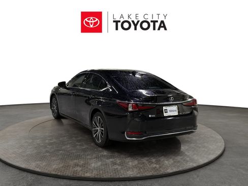 Used 2023 Lexus ES 250 w/ Premium Package AWD/4WD image 5