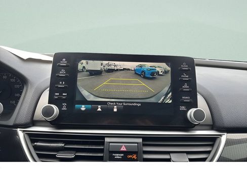 Used 2018 Honda Accord Sport image 15