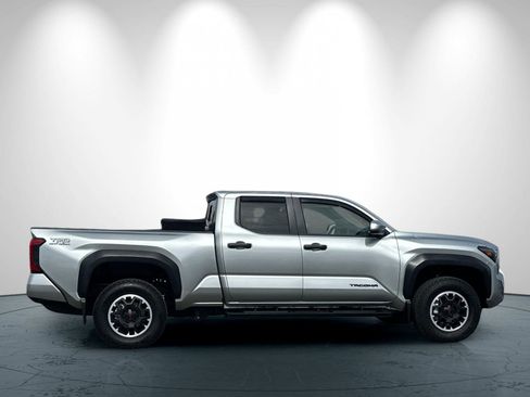 Used 2024 Toyota Tacoma TRD Off-Road w/ TRD Off Road Upgrade Package image 3