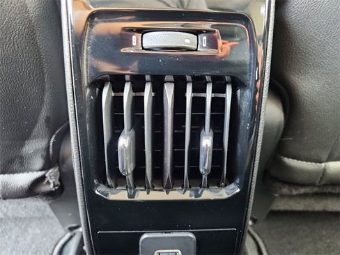 Used 2022 Jeep Compass Latitude w/ Sun and Sound Group image 21