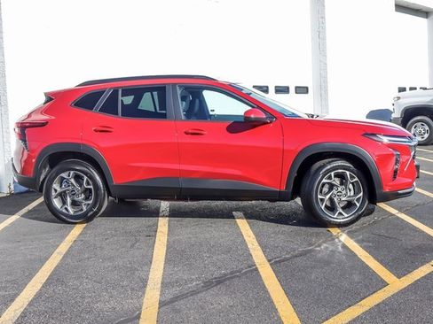 New 2026 Chevrolet Trax LT w/ Driver Confidence Package image 5