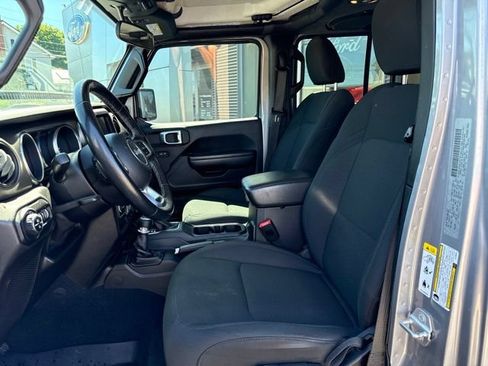 Used 2020 Jeep Gladiator Sport w/ Quick Order Package 24S AWD/4WD image 17