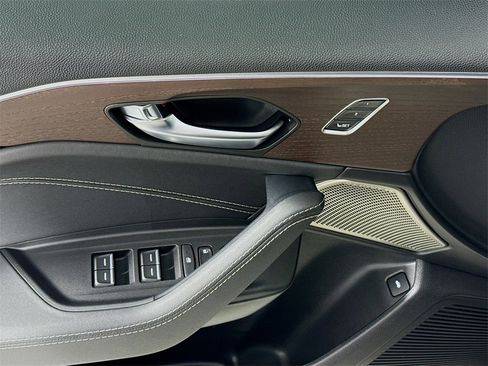 Used 2023 Acura TLX SH-AWD w/ Advance Package image 19