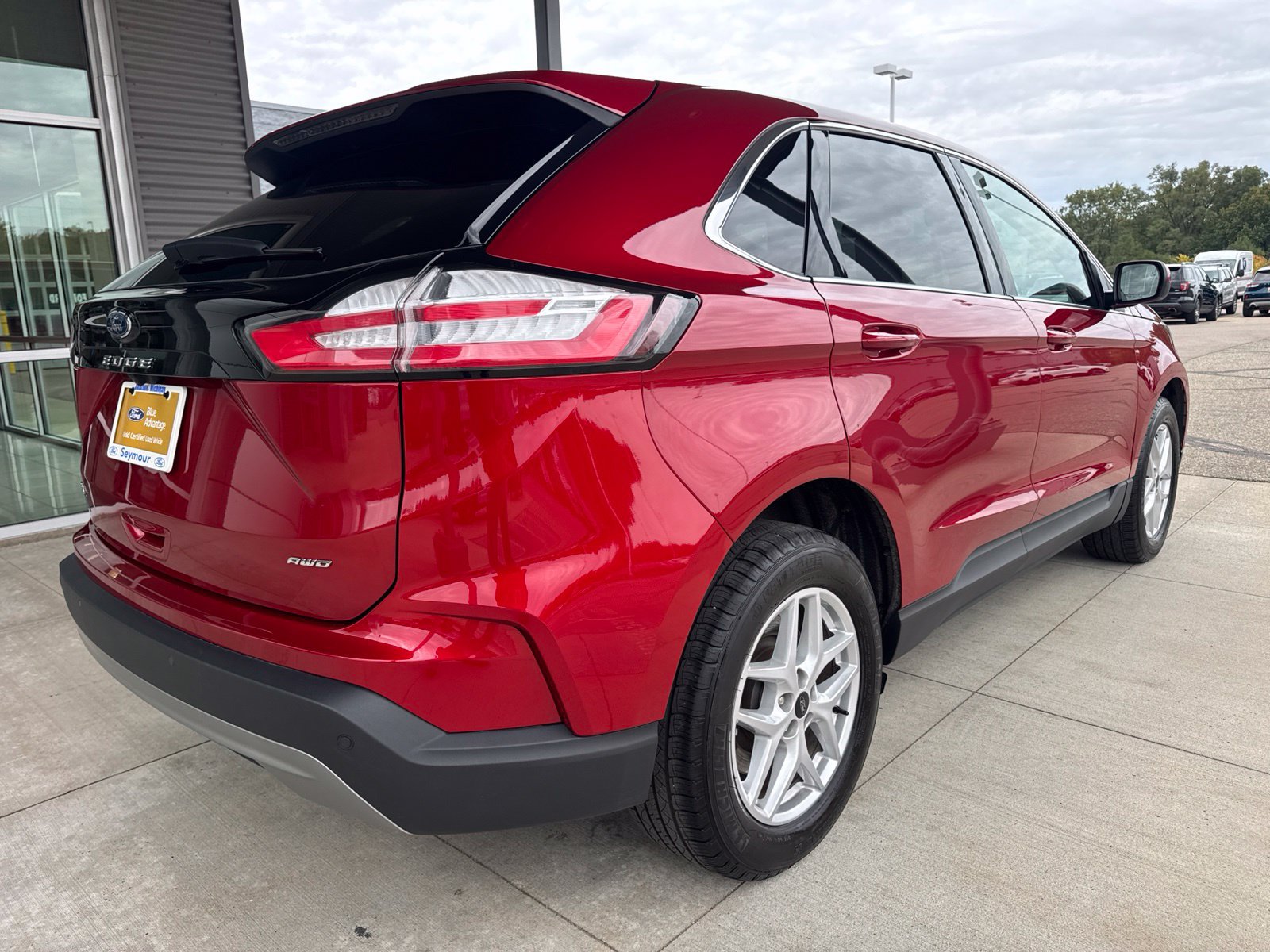 Certified 2024 Ford Edge SEL w/ Convenience Package AWD/4WD image 8