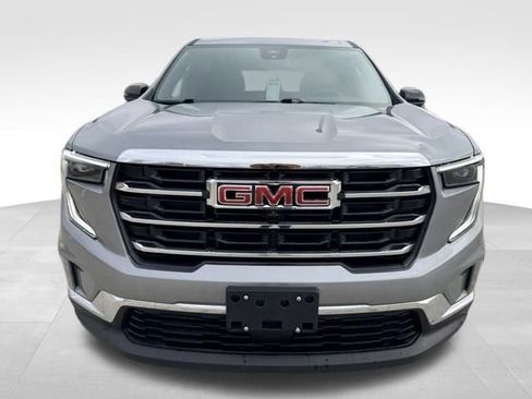 Used 2024 GMC Acadia Elevation w/ Luxury Package image 8