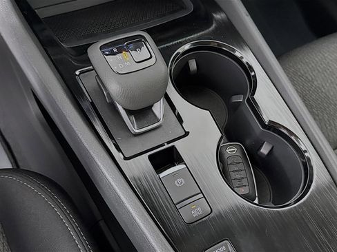 New 2026 Nissan Rogue SV FWD image 17