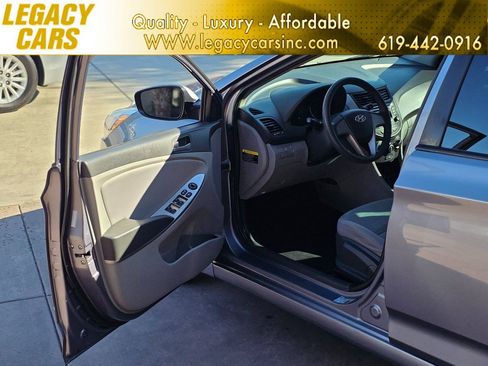 Used 2017 Hyundai Accent SE image 39