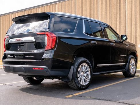Used 2023 GMC Yukon Denali AWD/4WD image 9