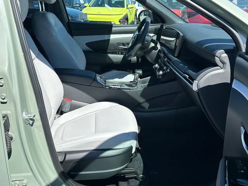 New 2025 Hyundai Santa Cruz SEL image 12