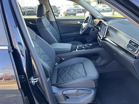 Certified 2025 Volkswagen Atlas SE w/ Panoramic Sunroof Package image 29