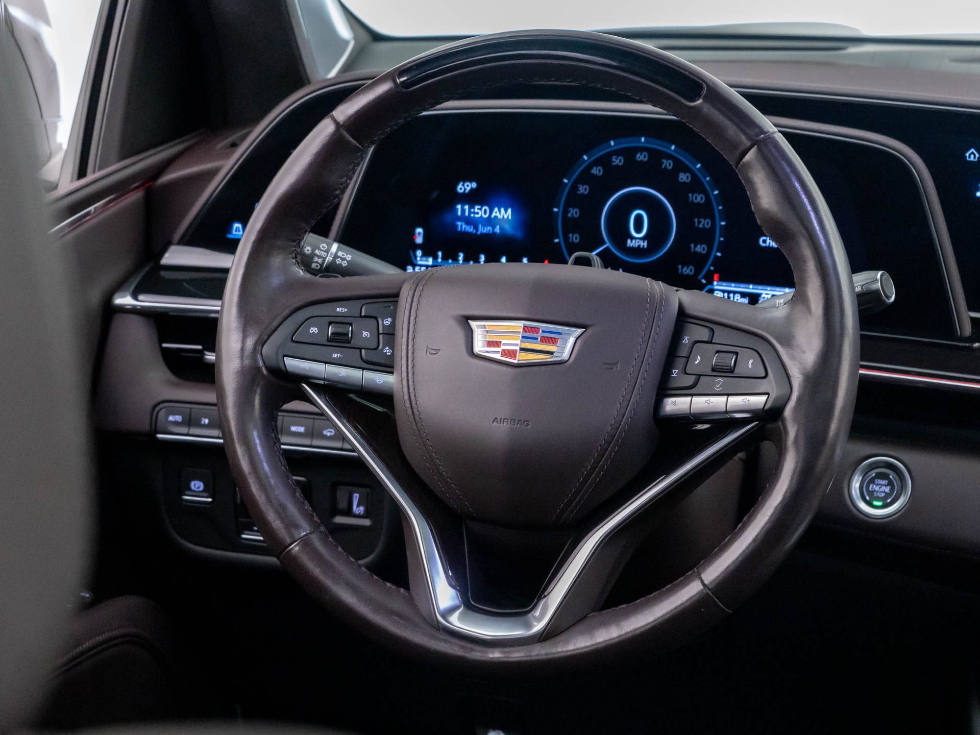 Used 2024 Cadillac Escalade Premium Luxury Platinum w/ LPO, Floor Liner Package AWD/4WD image 11