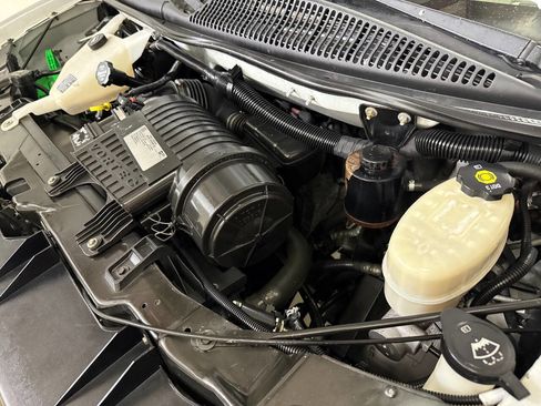 Used 2017 Chevrolet Express 2500 image 66