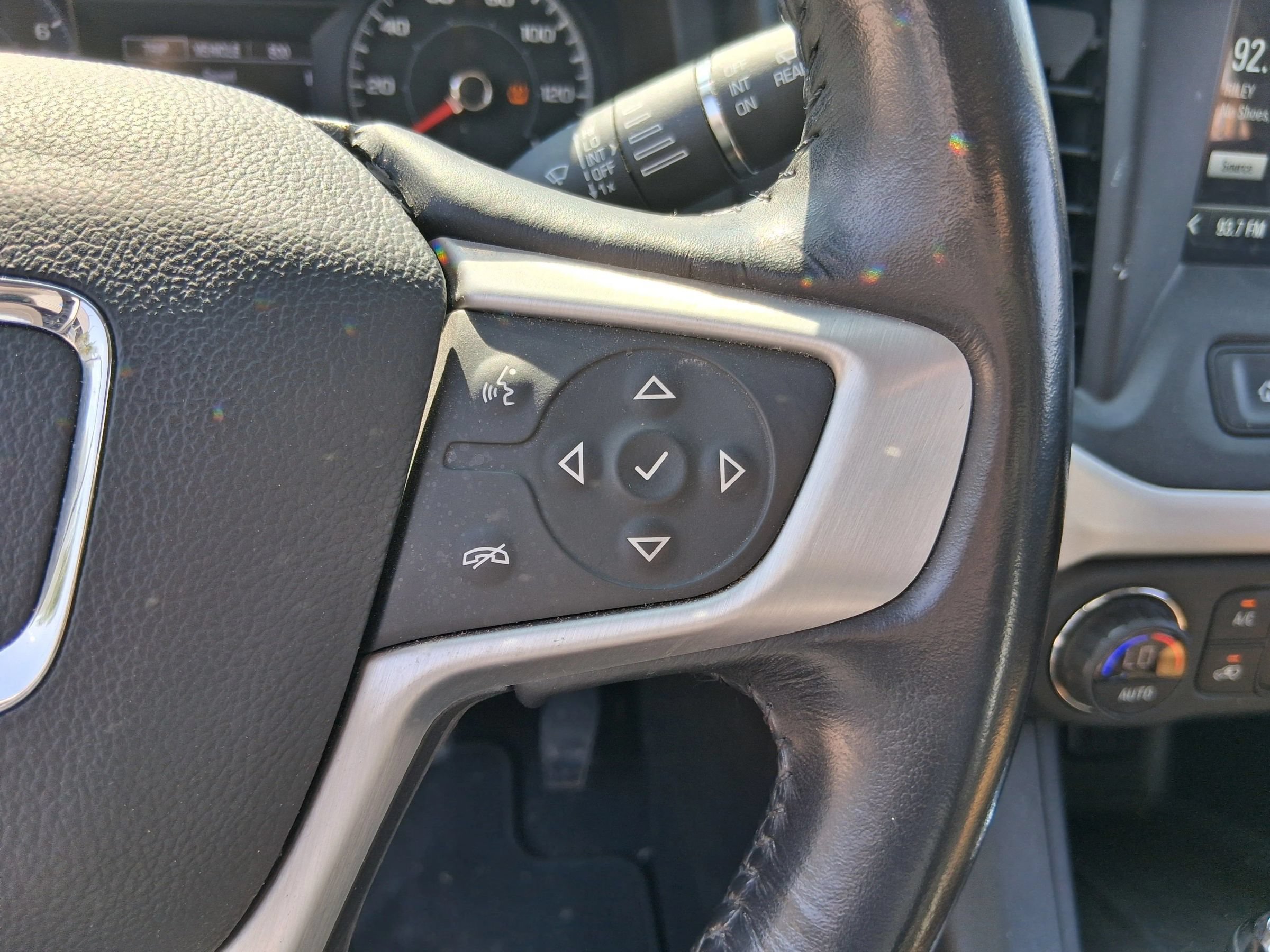 Used 2019 GMC Acadia SLE AWD/4WD image 51