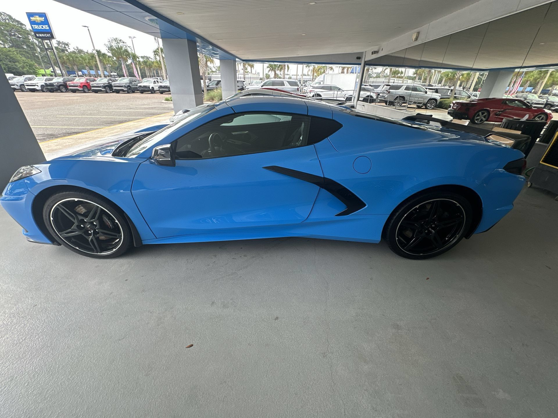 Used 2024 Chevrolet Corvette Stingray Preferred Cpe w/ Z51 Performance Package RWD image 5