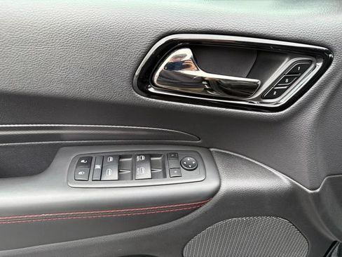 Used 2024 Dodge Durango GT RWD image 12