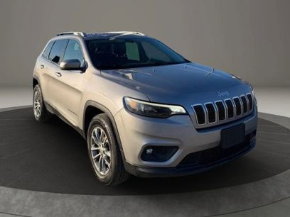 Used 2019 Jeep Cherokee Latitude Plus w/ Cold Weather Group