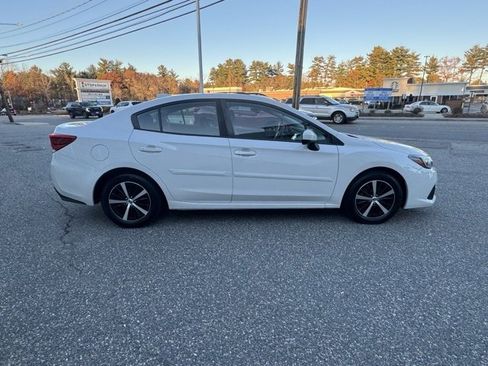 Used 2023 Subaru Impreza Premium image 2