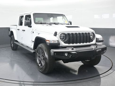 New 2026 Jeep Gladiator Sport image 9