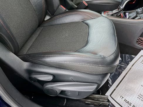 Used 2019 Jeep Compass Trailhawk image 32