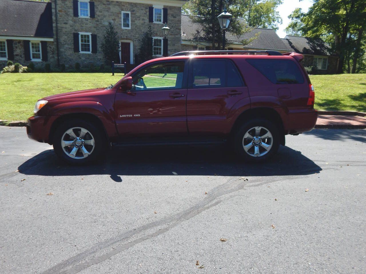 Used 2006 Toyota 4Runner Limited AWD/4WD image 2