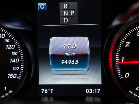 Used 2017 Mercedes-Benz GLC 300 300 Luxury w/ Premium 1 Package image 18