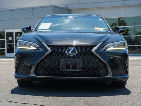 Used 2019 Lexus ES 350 F Sport w/ Accessory Package FWD image 2