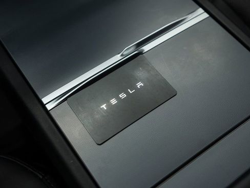 Used 2024 Tesla Model 3 image 46