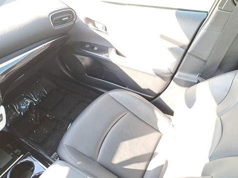 Certified 2018 Toyota Prius Prime Advanced image 12