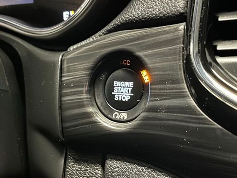 Used 2020 Jeep Grand Cherokee Altitude image 13