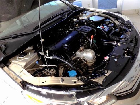 Used 2016 Honda Accord LX image 30