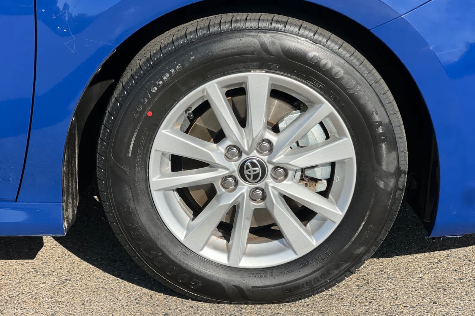 Certified 2025 Toyota Camry LE FWD image 18