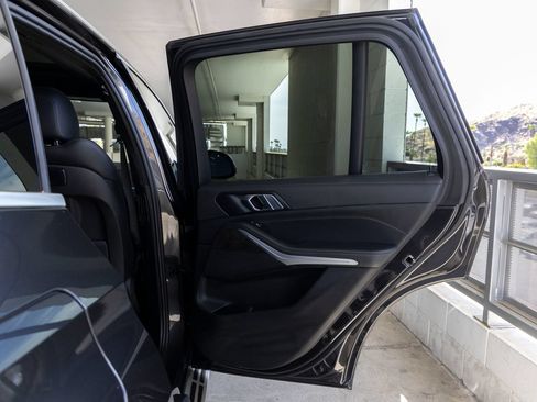 Used 2023 BMW X5 xDrive40i AWD/4WD image 23
